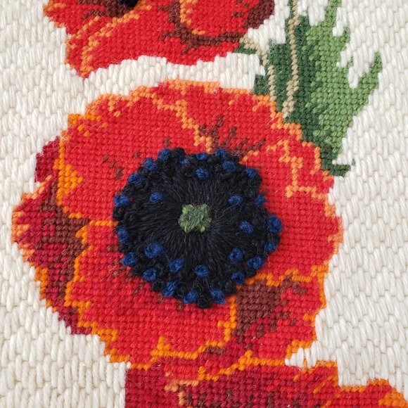 Large Vintage 17.5x32 Completed RED POPPY Needlepoint Needlework - Picture 4 of 9